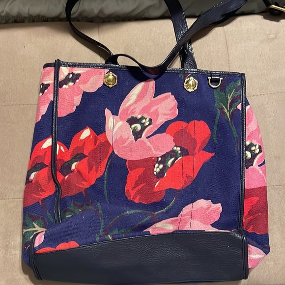 Draper James floral tote bag - Picture 3 of 5